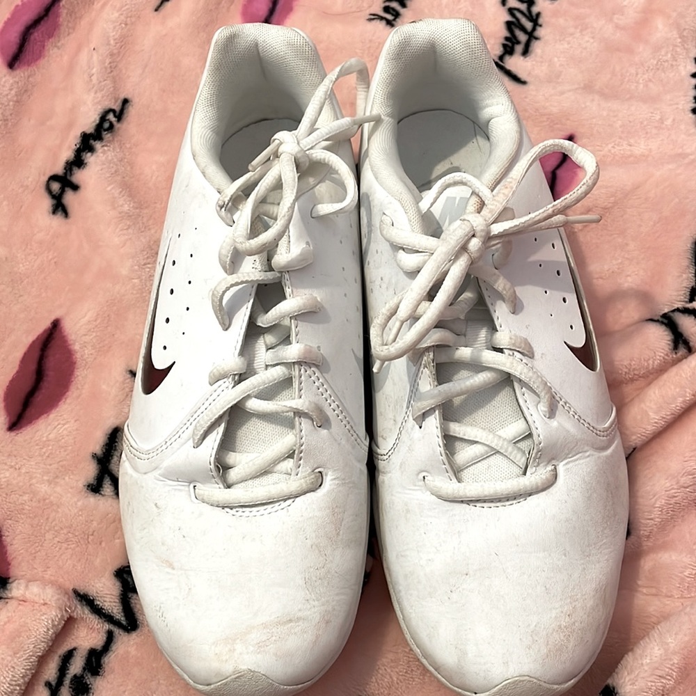 Nike cheer shoes $45